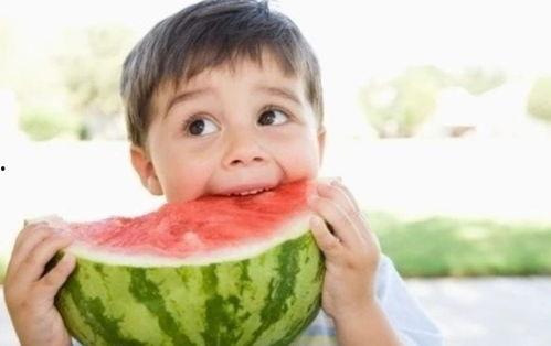 抖音吃瓜引产婴儿,引产婴儿背后的争议与反思