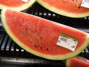 学校的瓜随便吃,尽享自由采摘的甜蜜时光